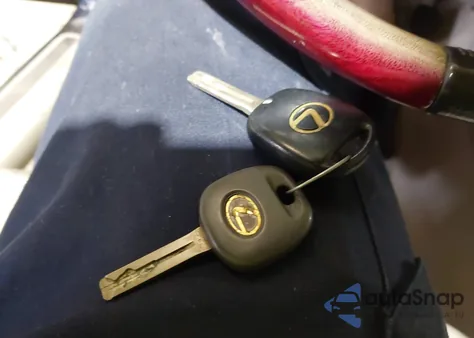 2004 Lexus Es 330 z USA, uszkodzony, nr VIN JTHBA30G745022153